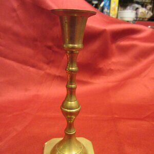 RETRO 60'S BRASS CANDLESTICK, W/SQUARE BASE, HOLDS TAPERED CANDLE